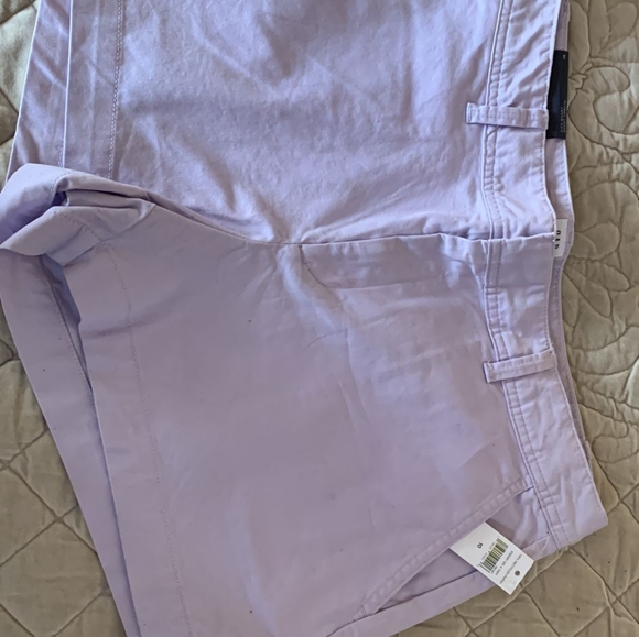 Size 10. Short. NWT. Gap. Purple. Summer - Picture 2 of 4